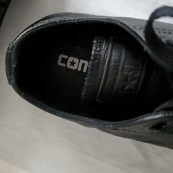 Converse Black Low Top - Picture 2 of 5